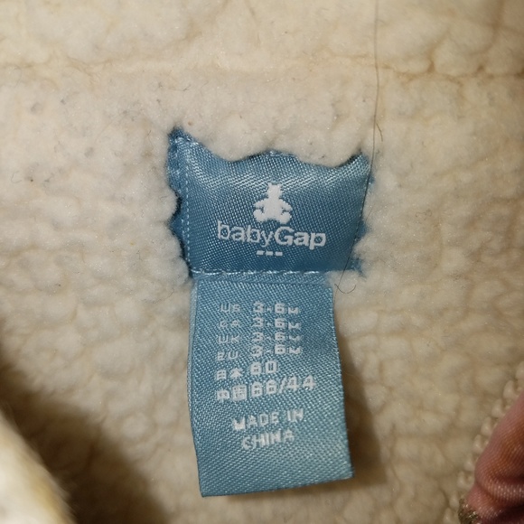 Gap baby - Picture 3 of 3